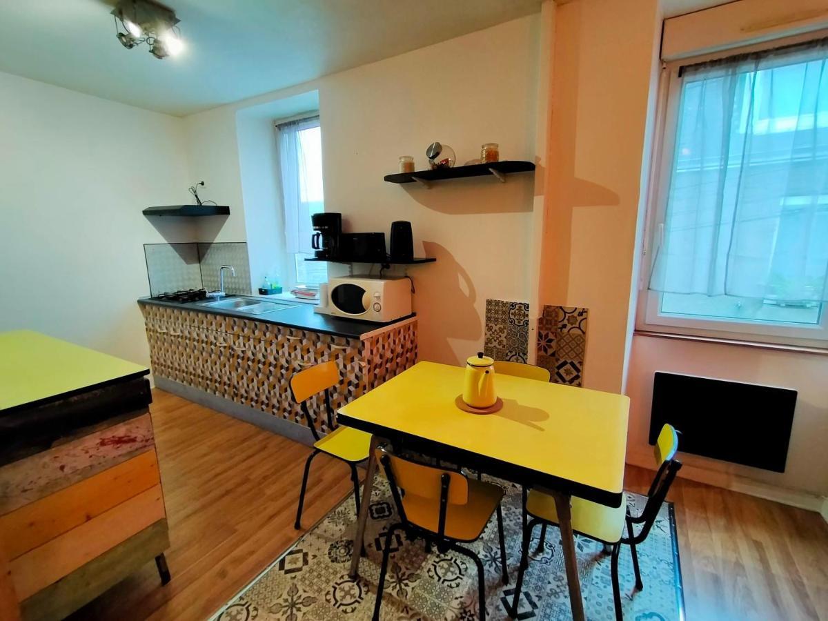 Apartamento Au Bord De L'eau A Concarnoloc *