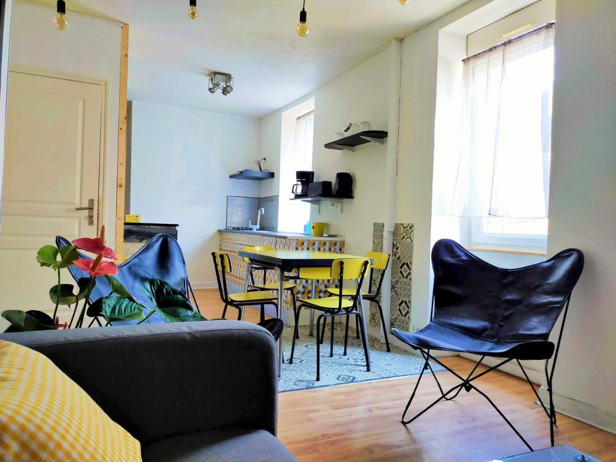 Au Bord De L'eau A Concarnoloc Apartamento