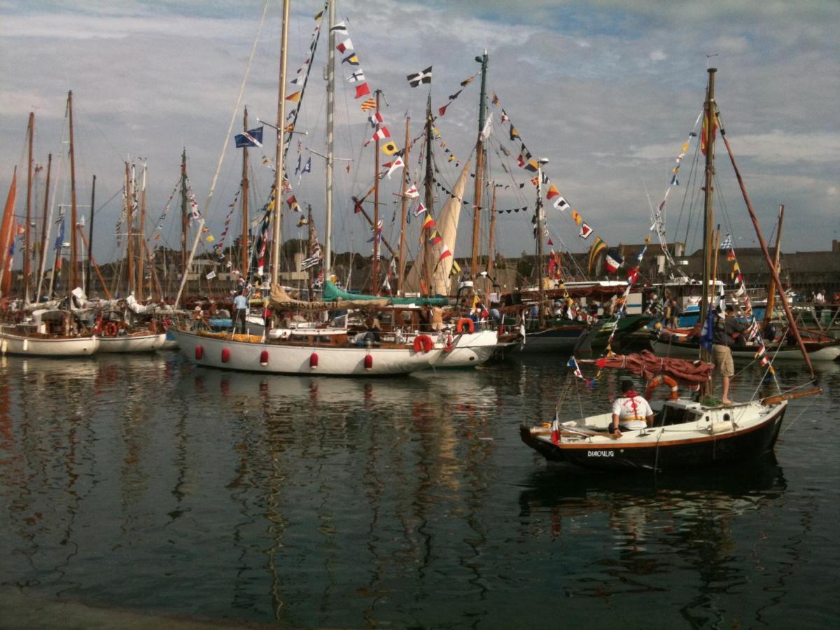 Au Bord De L'eau A Concarnoloc Concarneau